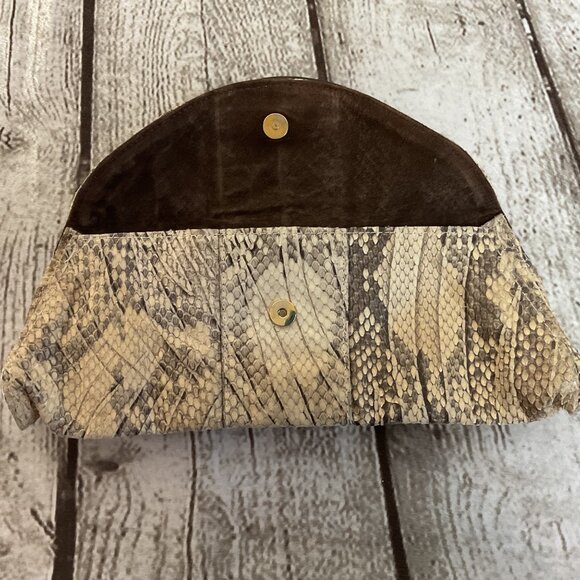 Vintage R&Y Augousti Genuine Snakeskin Clutch Stringray Closure Unique Classy - Picture 5 of 6